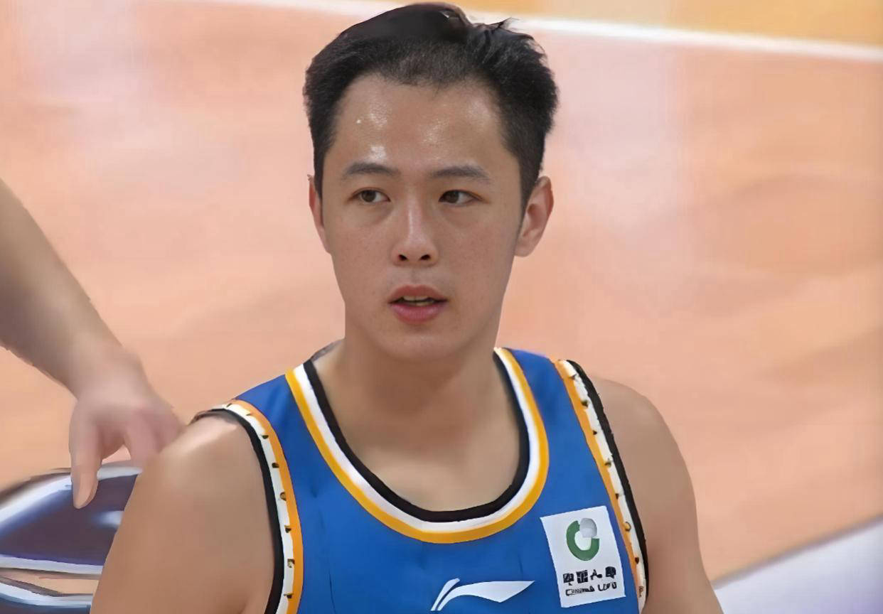 四川队对辽宁队_(四川对辽宁cba)