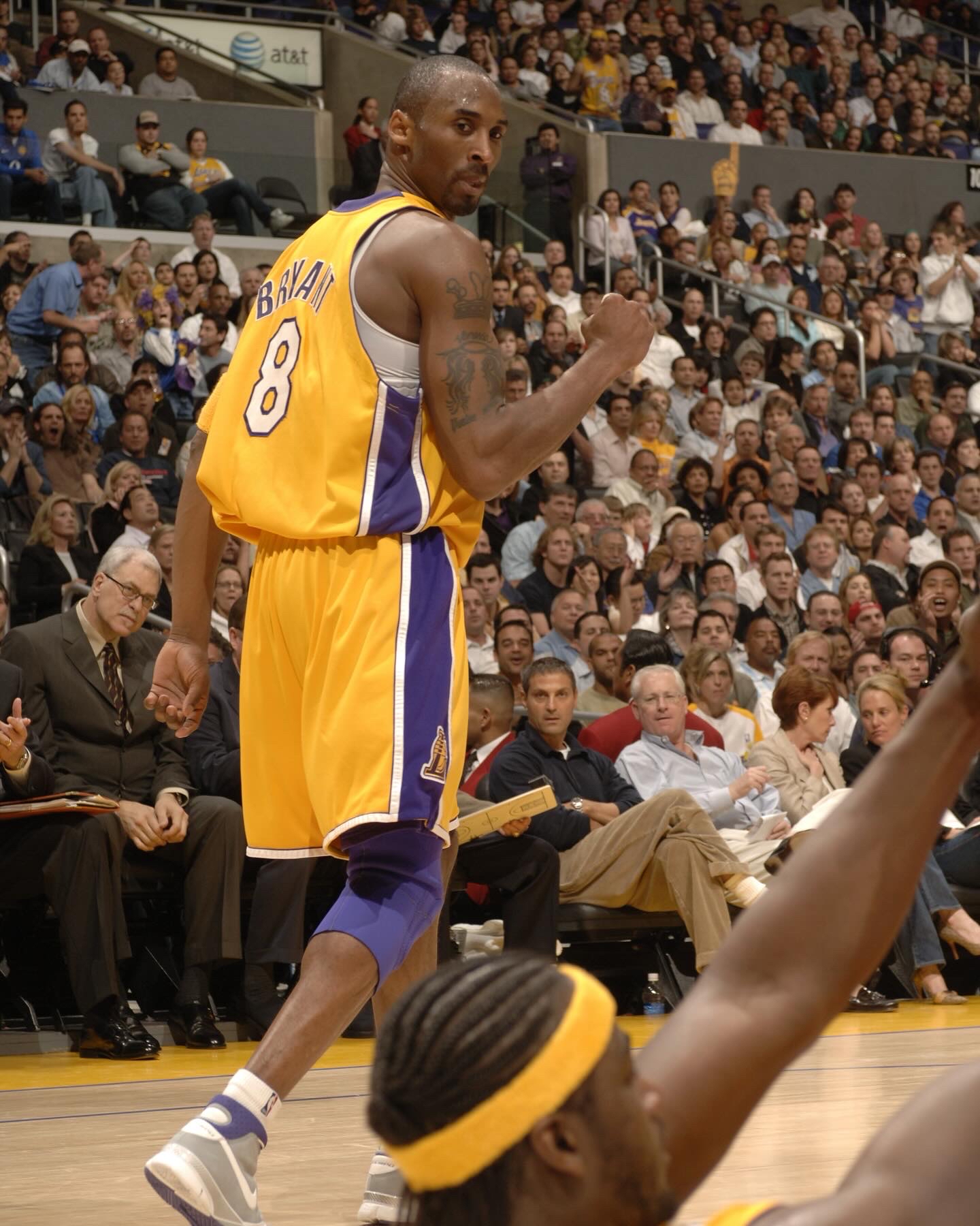 nba全场比赛回放录像湖人球员_(nba回放全场录像高清中文解说湖人)  第1张