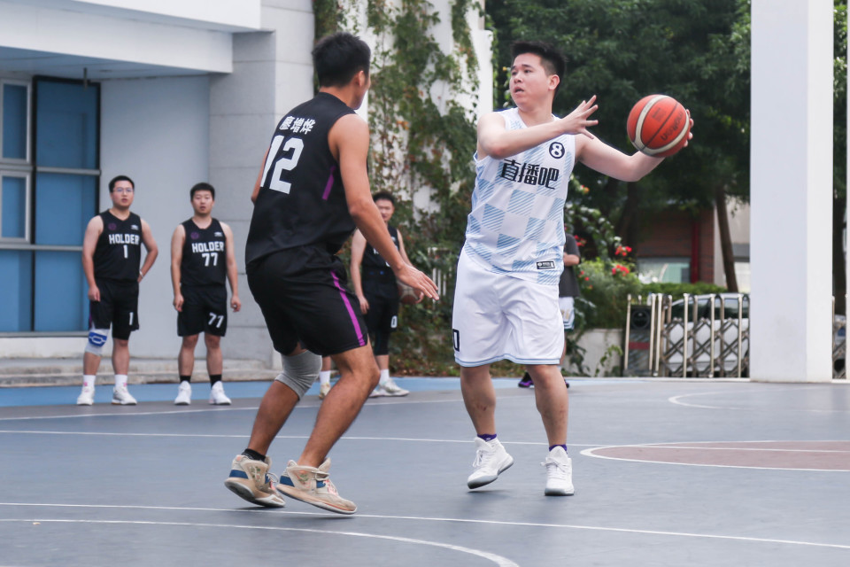 直播吧篮球比赛_(直播吧篮球比赛后面的括号里面数字是)  第1张