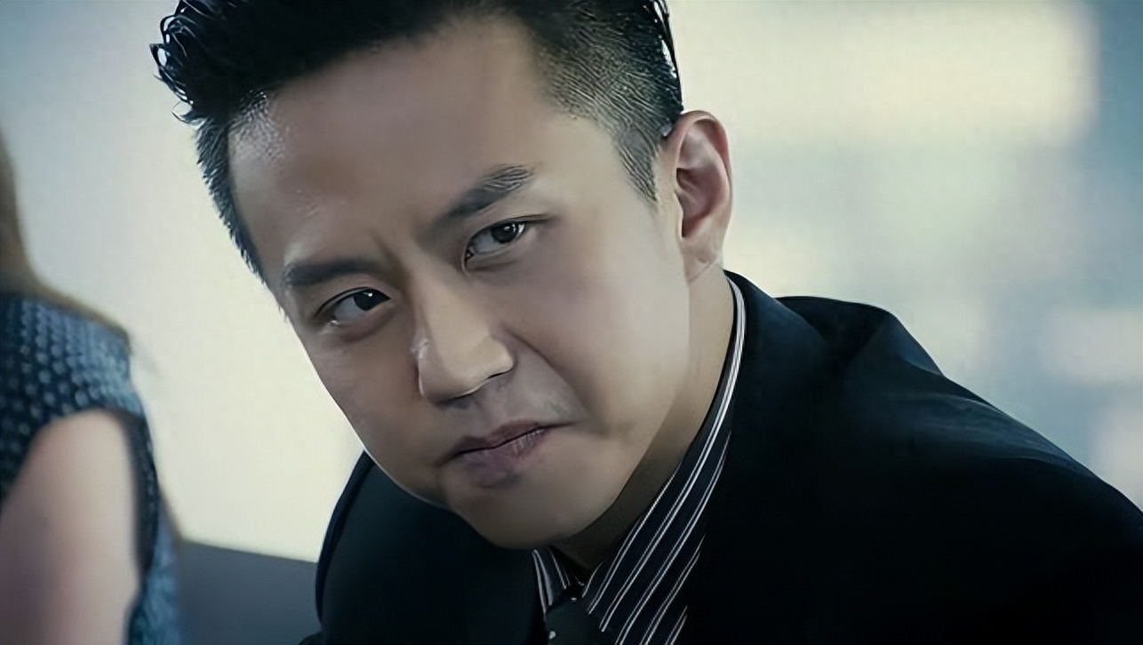 邓超被NBA球星盖帽后愣在原地近4秒表情无奈引热议 第1张 邓超被NBA球星盖帽后愣在原地近4秒表情无奈引热议 第1张