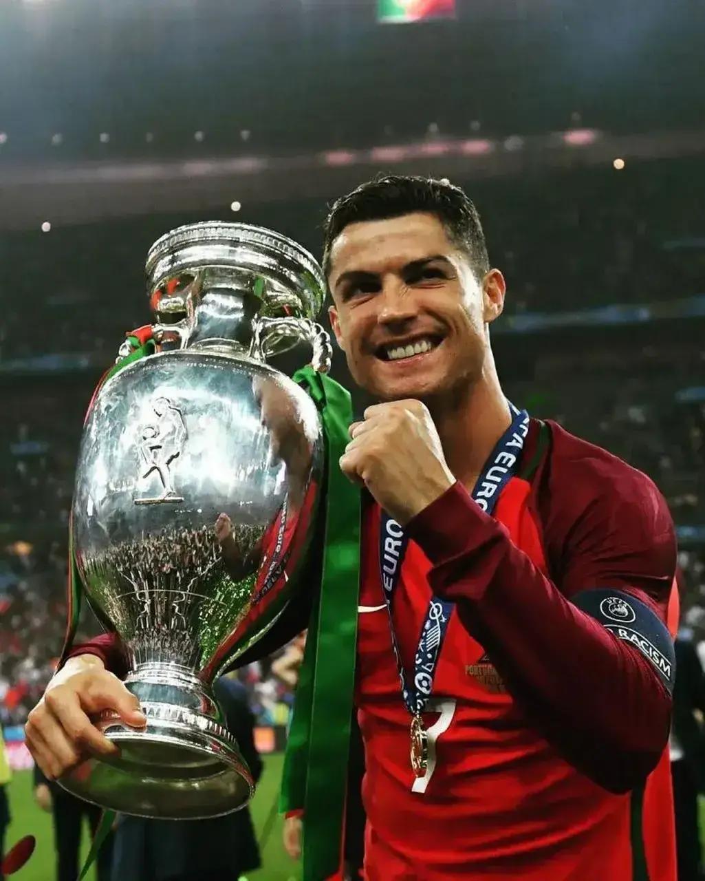 关于C罗最新德转身价1200万欧身价保持不变的信息 第2张 关于C罗最新德转身价1200万欧身价保持不变的信息 第2张