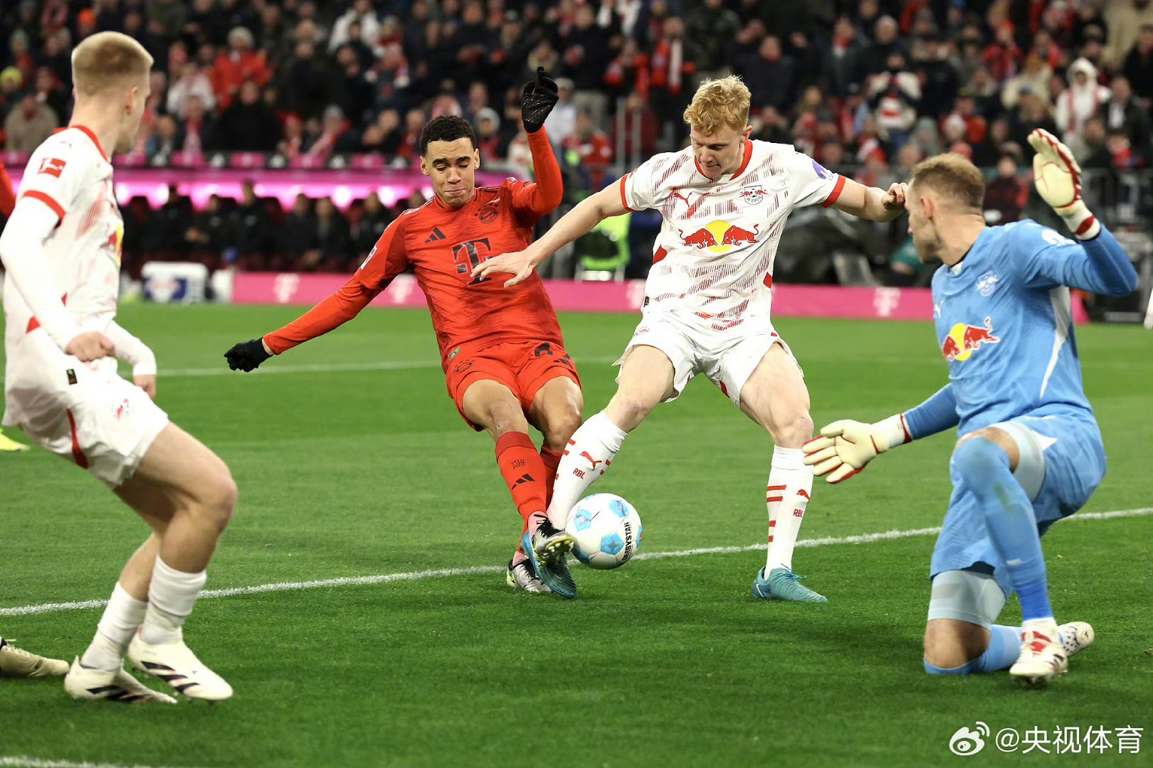 德甲2025-26赛季揭幕战公布拜仁将在主场对阵莱比锡红牛的简单介绍 第1张 德甲2025-26赛季揭幕战公布拜仁将在主场对阵莱比锡红牛的简单介绍 第1张