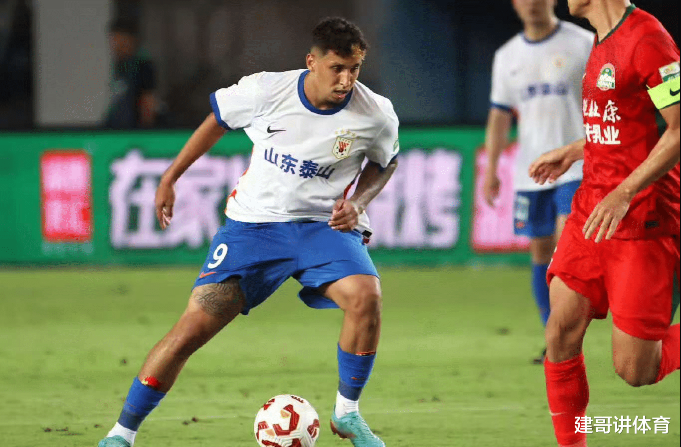 鲁媒:泰山适应三中卫但问题未解决泰山取得三连胜的简单介绍 第1张 鲁媒:泰山适应三中卫但问题未解决泰山取得三连胜的简单介绍 第1张