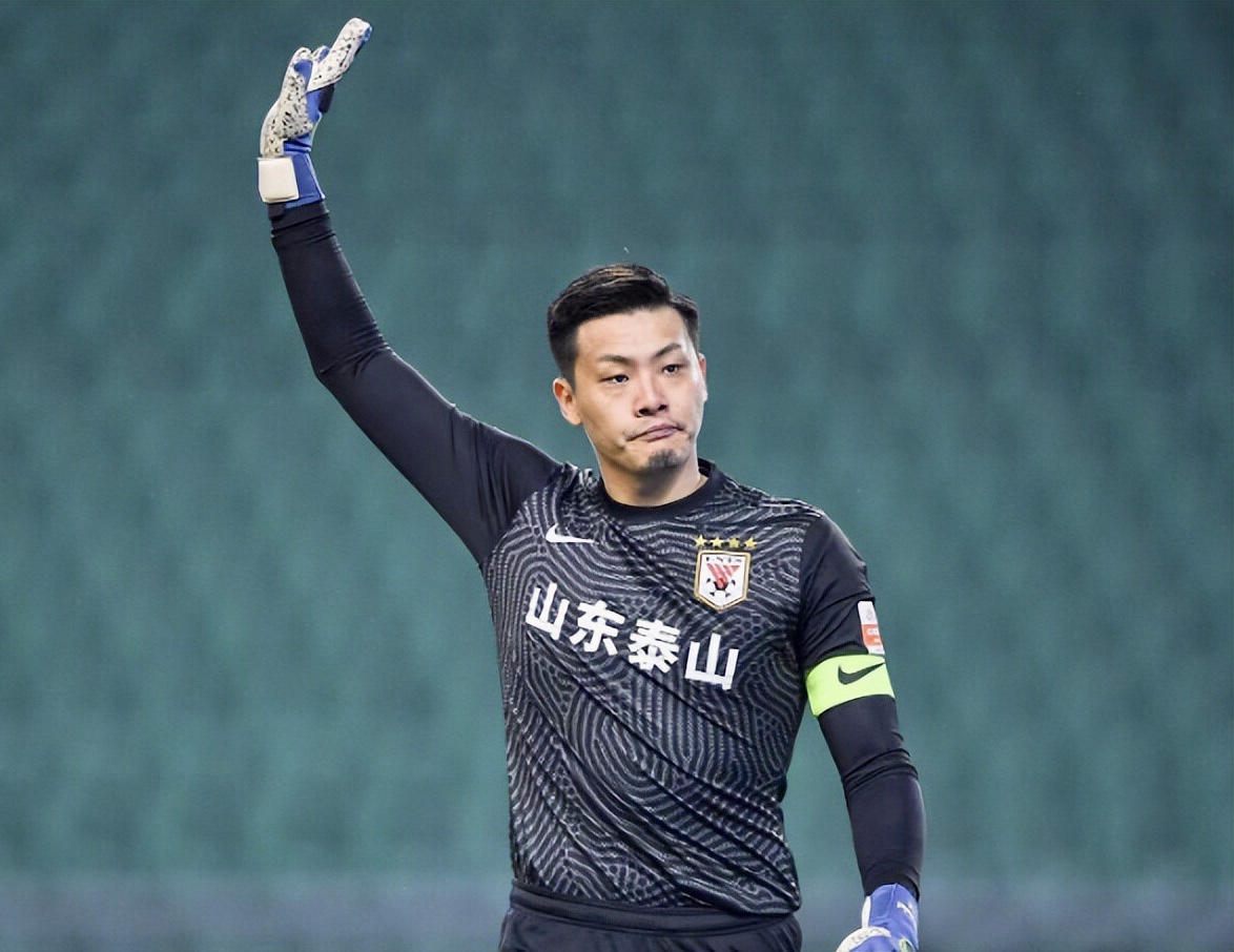 鲁媒:泰山适应三中卫但问题未解决泰山取得三连胜的简单介绍 第2张 鲁媒:泰山适应三中卫但问题未解决泰山取得三连胜的简单介绍 第2张