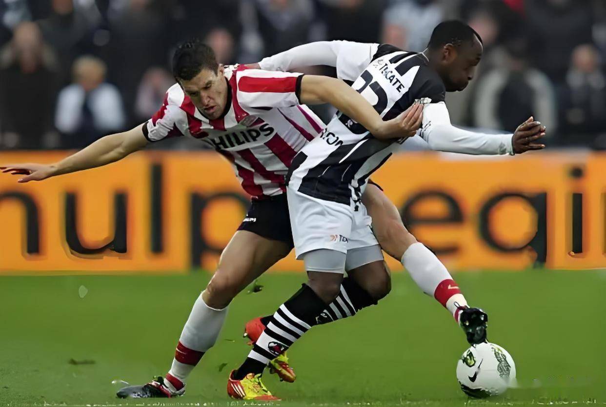 荷甲:沃伦丹VS特温特 第2张 荷甲:沃伦丹VS特温特 第2张