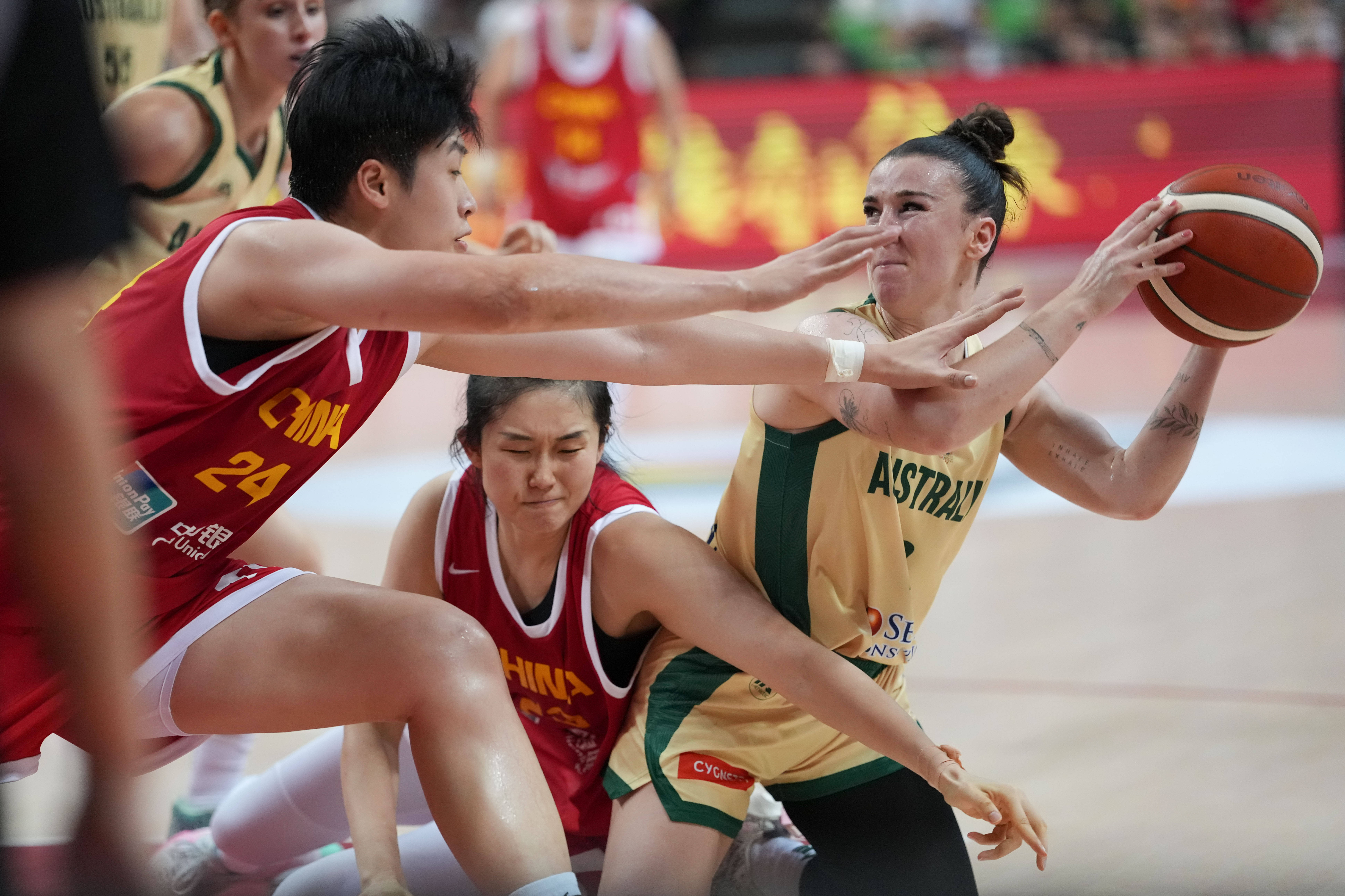 关于澳女篮:南区飞人女篮VS悉尼火焰女篮的信息