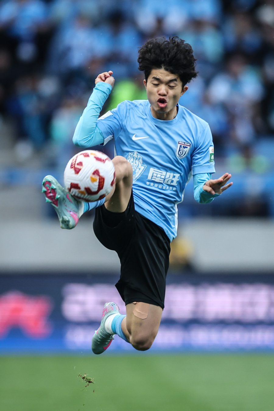中超“鲁沪之战”看点十足申花折损头号射手的简单介绍  第2张
