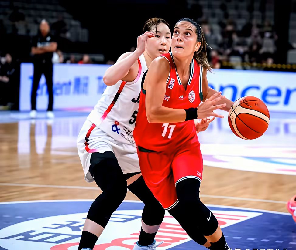 土女超:贝西克塔斯女篮VS埃姆拉克女篮的简单介绍