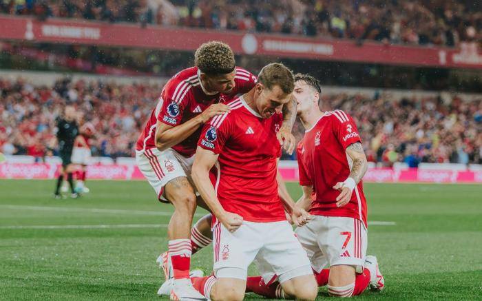 包含英联杯U21：诺丁汉森林U21VS狼队U21的词条  第2张