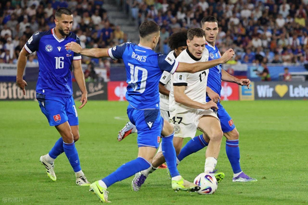 包含世预赛德国胜北爱尔兰德国队3-1战胜北爱尔兰的词条  第1张