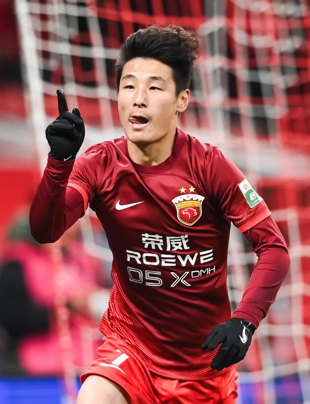 武磊因伤提前离开国家队集训国足进攻选择减少的简单介绍  第1张