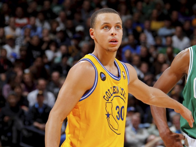 伦敦球队夺得三座冠军奖杯阿森纳三连亚略显尴尬的简单介绍 第1张 伦敦球队夺得三座冠军奖杯阿森纳三连亚略显尴尬的简单介绍 第1张