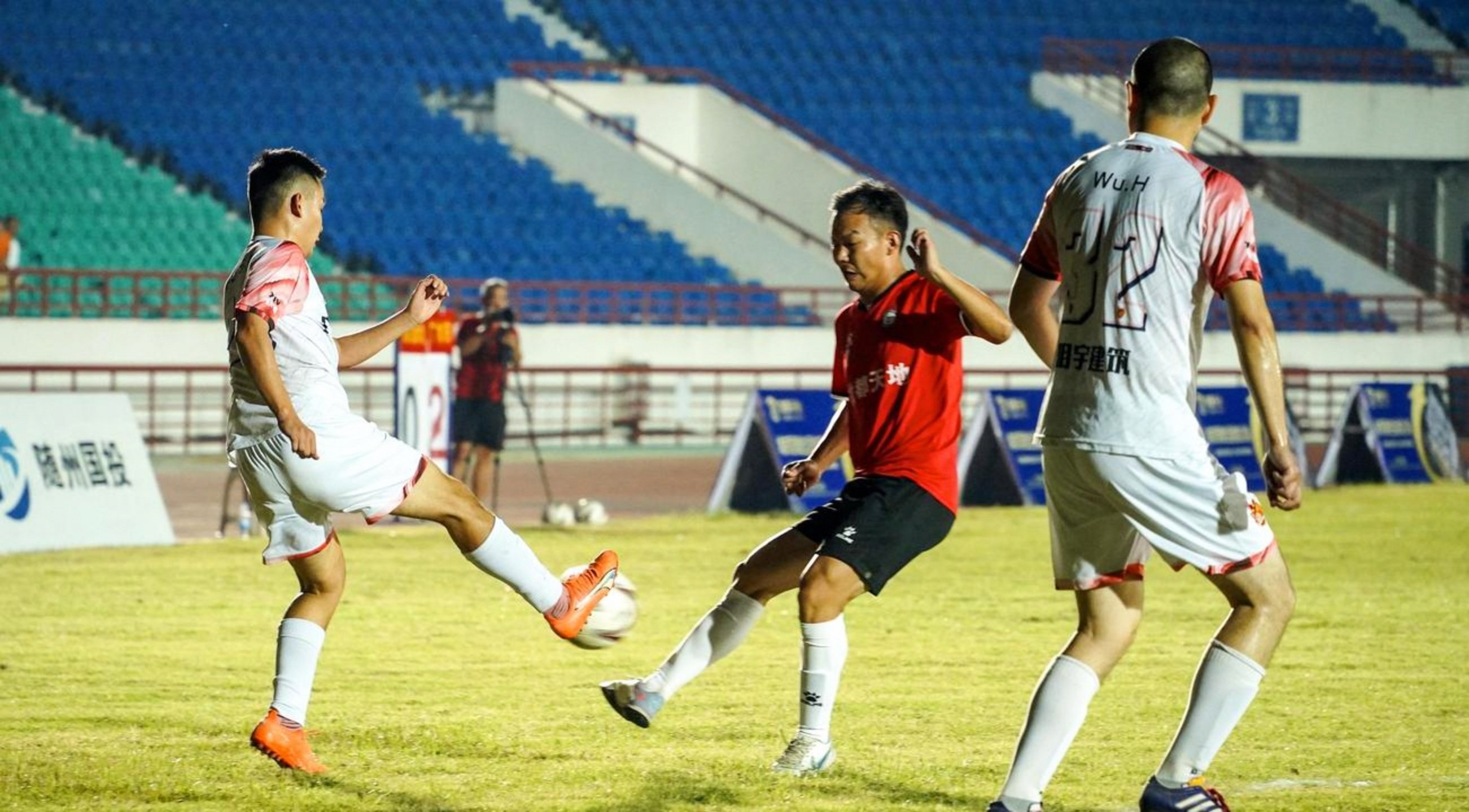 关于意甲萨索洛1-2热那亚热那亚绝杀的信息 第2张 关于意甲萨索洛1-2热那亚热那亚绝杀的信息 第2张