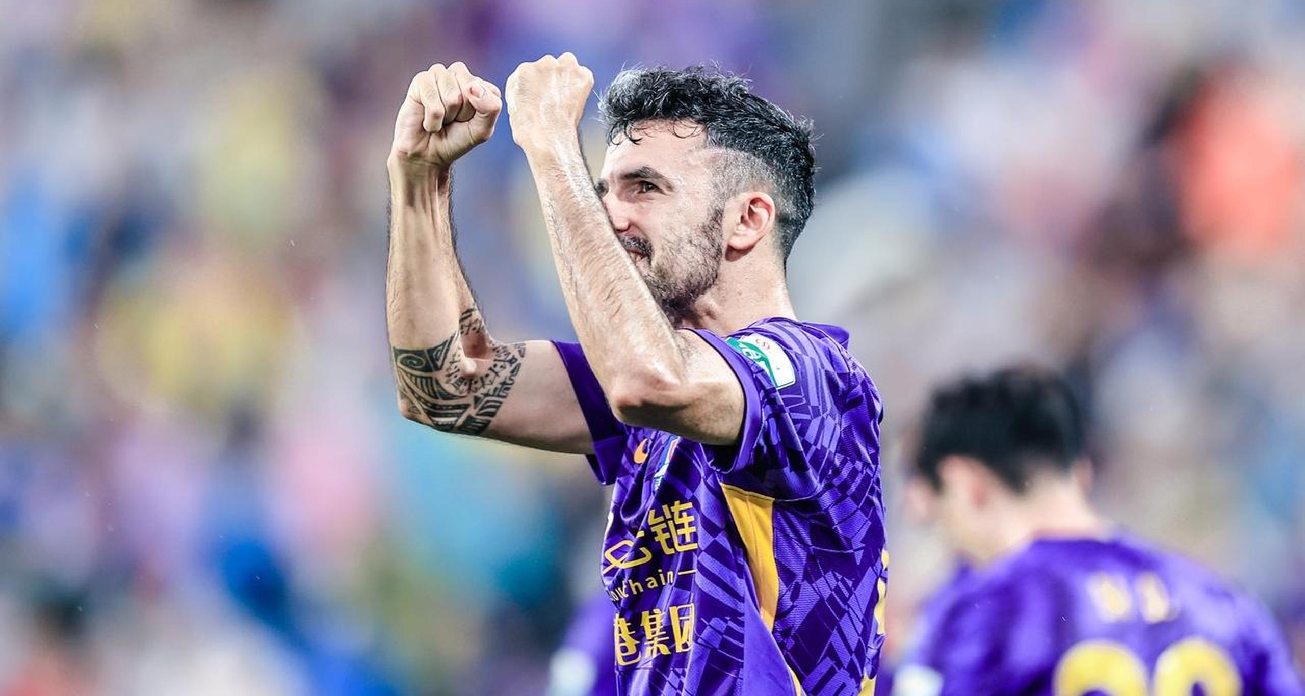 中超天津津门虎2-0大连英博王秋明传射基莱斯破门的简单介绍 第2张 中超天津津门虎2-0大连英博王秋明传射基莱斯破门的简单介绍 第2张