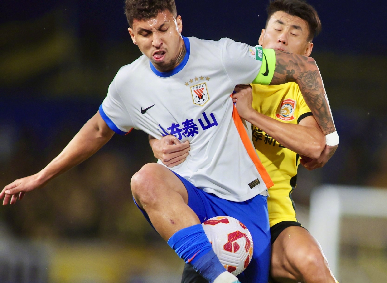 包含克雷桑享受顶薪心思没完全放球场上山东泰山希望他重新审视自己的词条  第2张