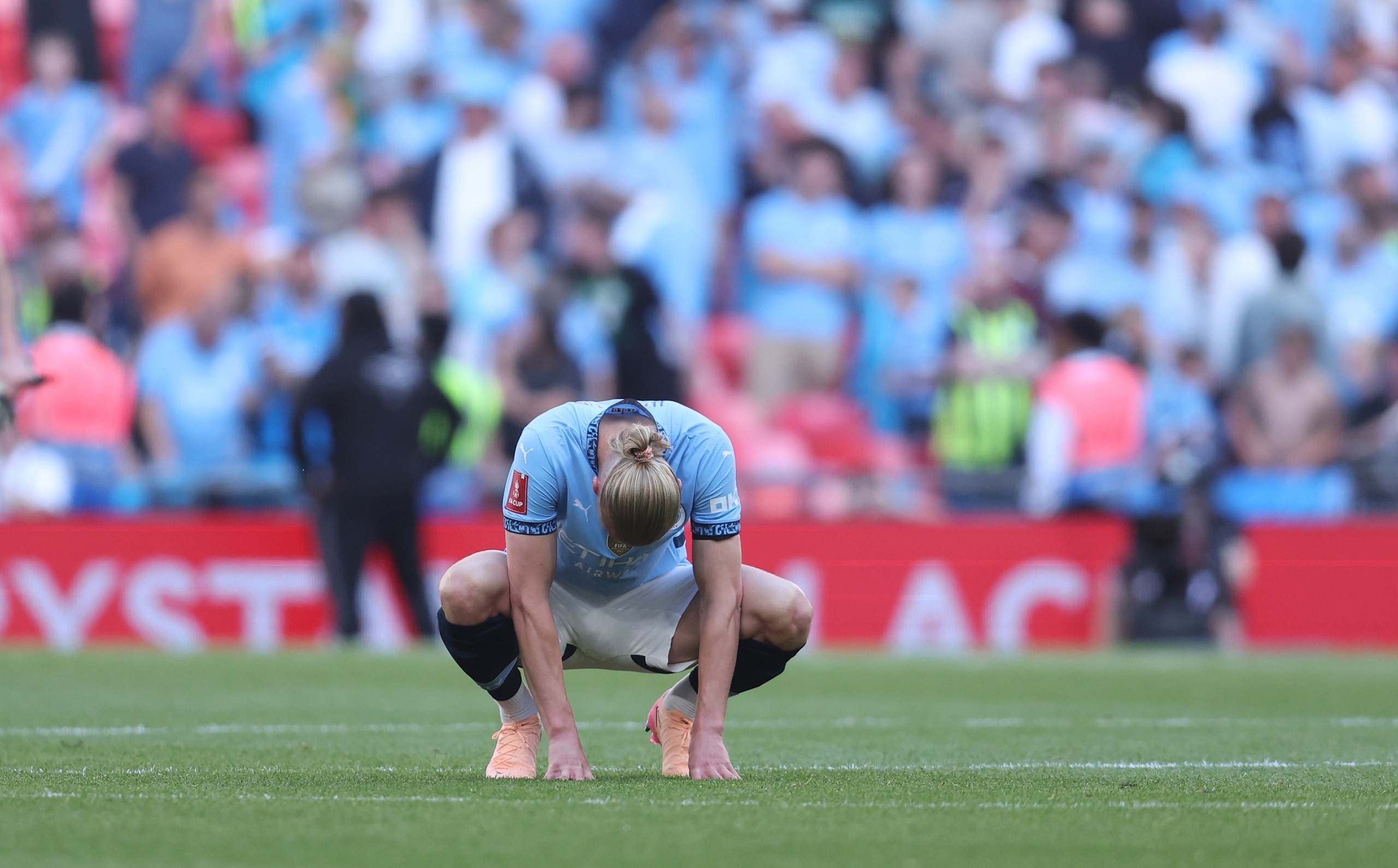 巴塞罗那有意穆尼奥斯球员是水晶宫主力的简单介绍 第2张 巴塞罗那有意穆尼奥斯球员是水晶宫主力的简单介绍 第2张