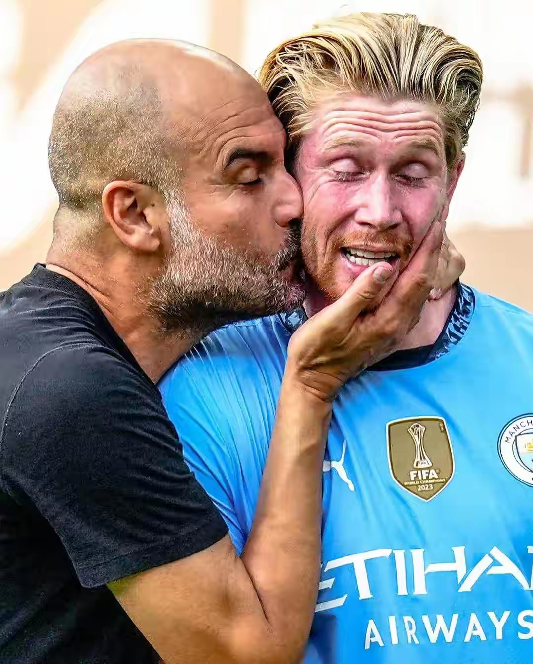 利物浦有意竞争埃泽阿森纳也在推进交易的简单介绍  第2张