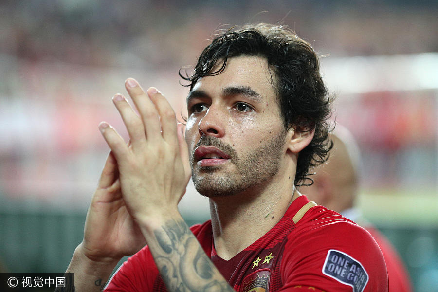 包含欧洲多队有意帕尔梅拉斯21岁中场阿兰球员现合同2029年12月到期的词条