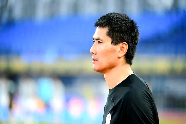 青岛西海岸主帅邵佳一点评球队表现进入状态太慢的简单介绍