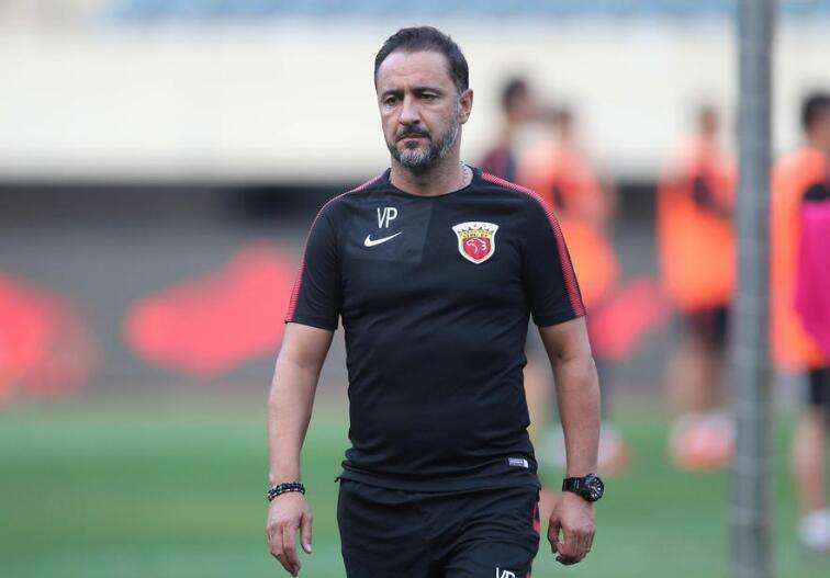 关于曝费内巴切向孙兴慜提供首次报价年薪达1200万欧元的信息  第1张