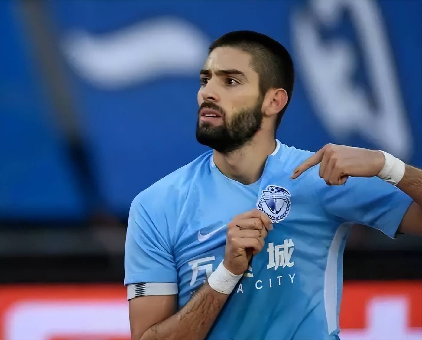 曝西蒙尼考虑召回卡拉斯科球员愿意降薪回归的简单介绍