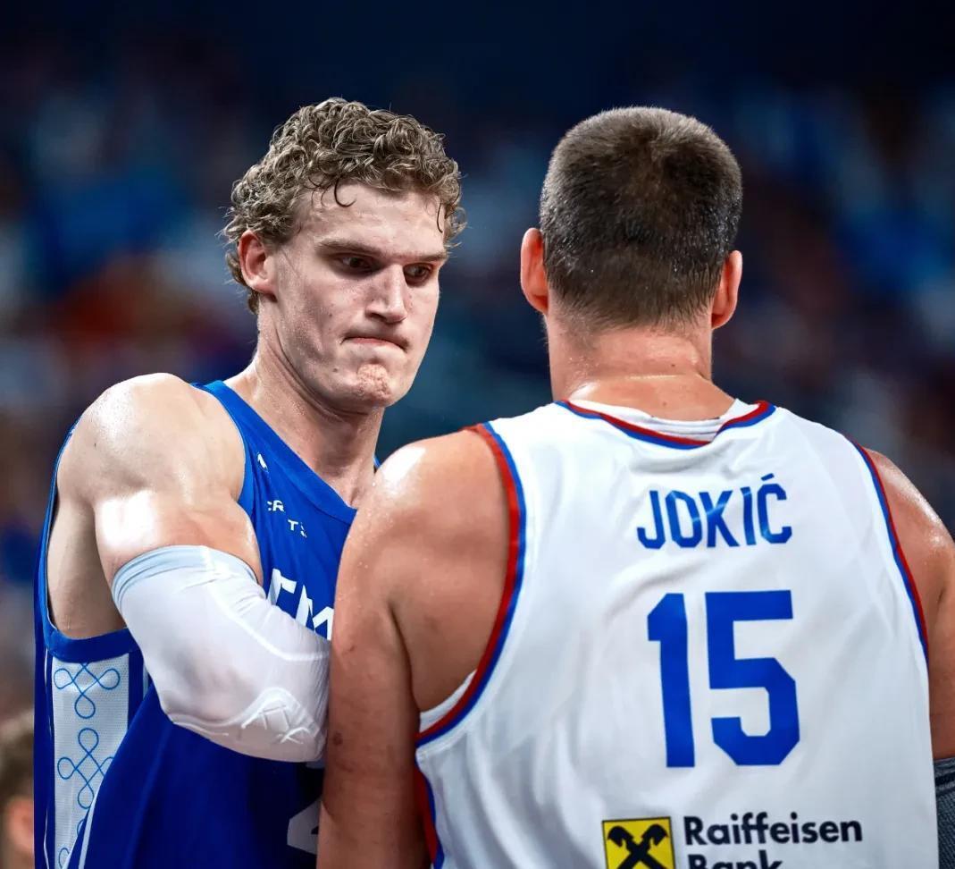 欧锦赛塞尔维亚男篮险胜拉脱维亚取3连胜约基奇狂轰39+10+4的简单介绍 第2张 欧锦赛塞尔维亚男篮险胜拉脱维亚取3连胜约基奇狂轰39+10+4的简单介绍 第2张